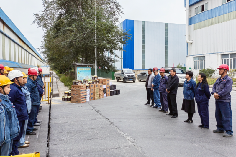 殷殷關(guān)切顯真情 濃濃關(guān)懷暖人心&mdash;&mdash;集團領(lǐng)導深入基層一線關(guān)懷慰問干部職工