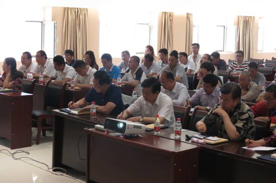 加強(qiáng)業(yè)務(wù)培訓(xùn)，提升工作能力